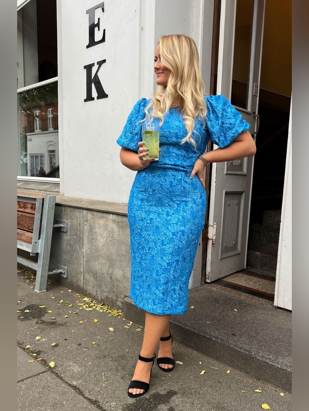Ichi Blue Textured Puff-Sleeve Midi Dress size 34